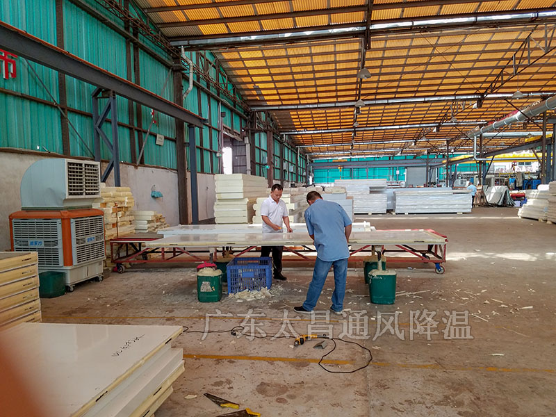 移動式環(huán)?？照{(diào)在工業(yè)廠房的應用