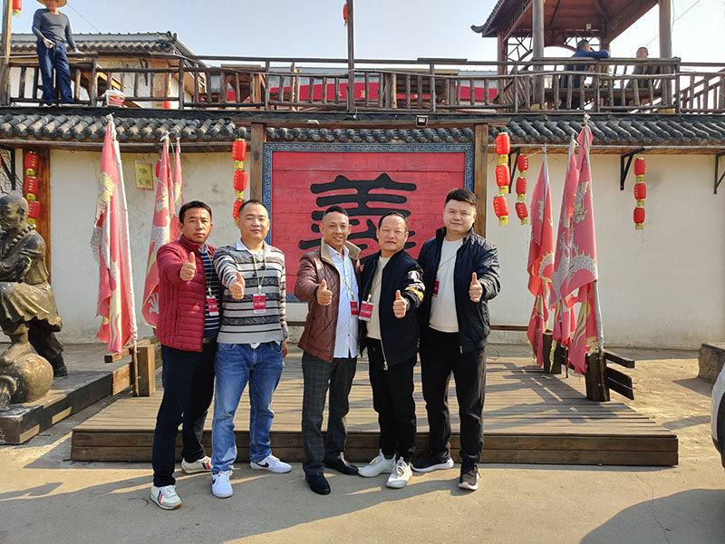 潤(rùn)東方環(huán)保空調(diào)團(tuán)隊(duì)出游